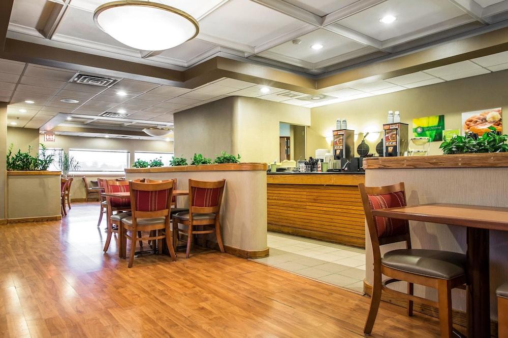 Holiday Inn Chicago Midway Airport S By Ihg Exterior photo