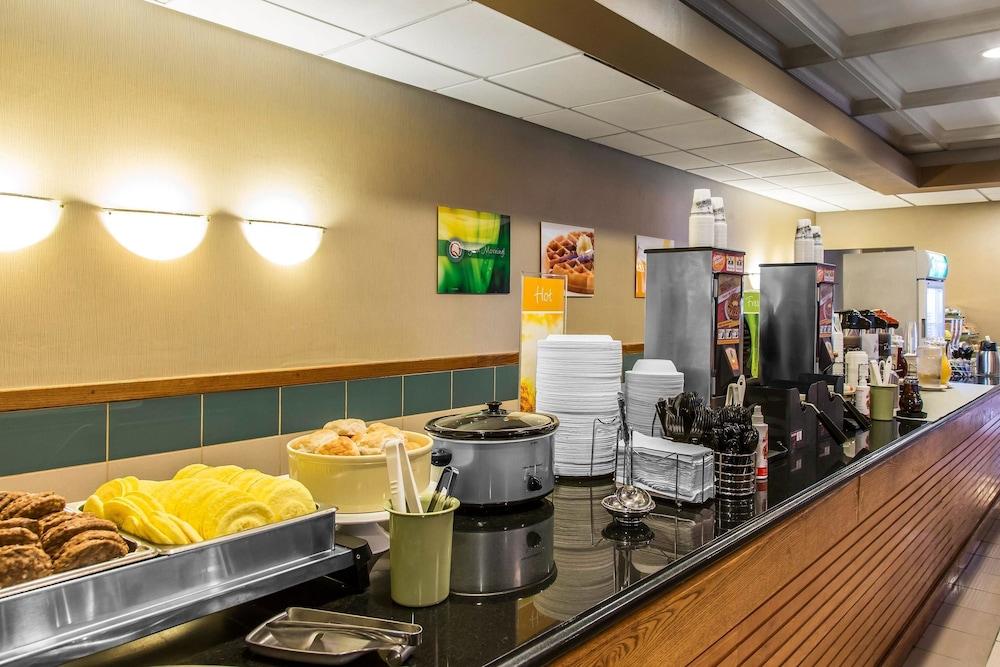 Holiday Inn Chicago Midway Airport S By Ihg Exterior photo