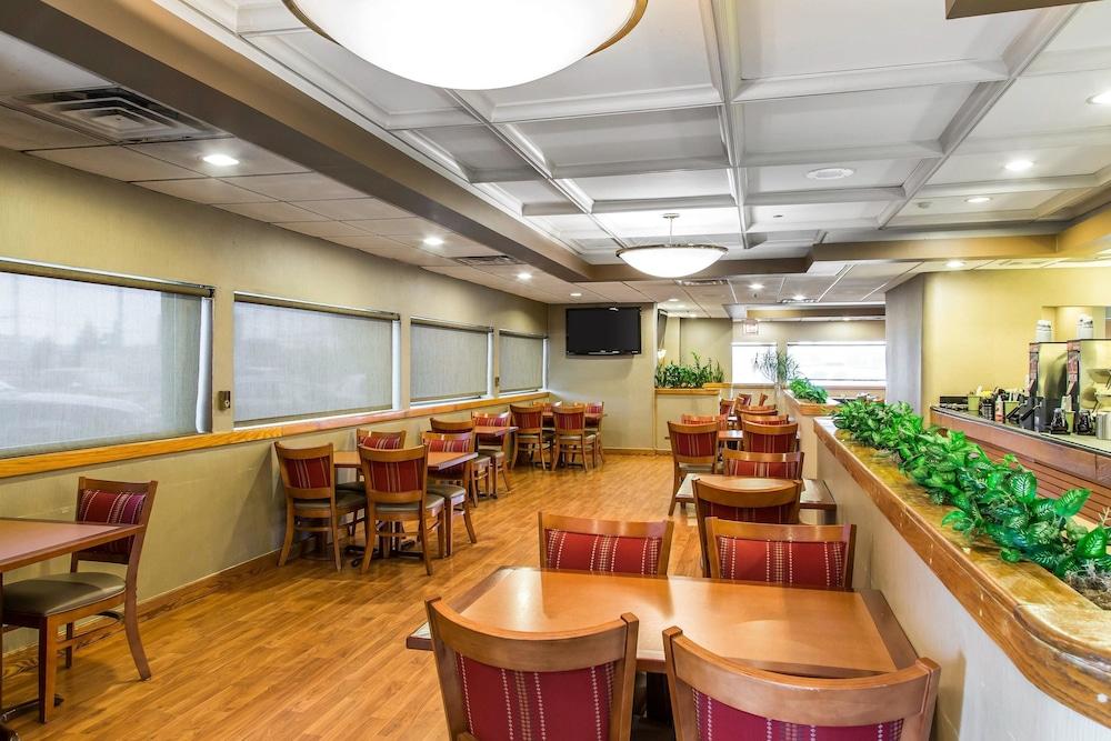 Holiday Inn Chicago Midway Airport S By Ihg Exterior photo