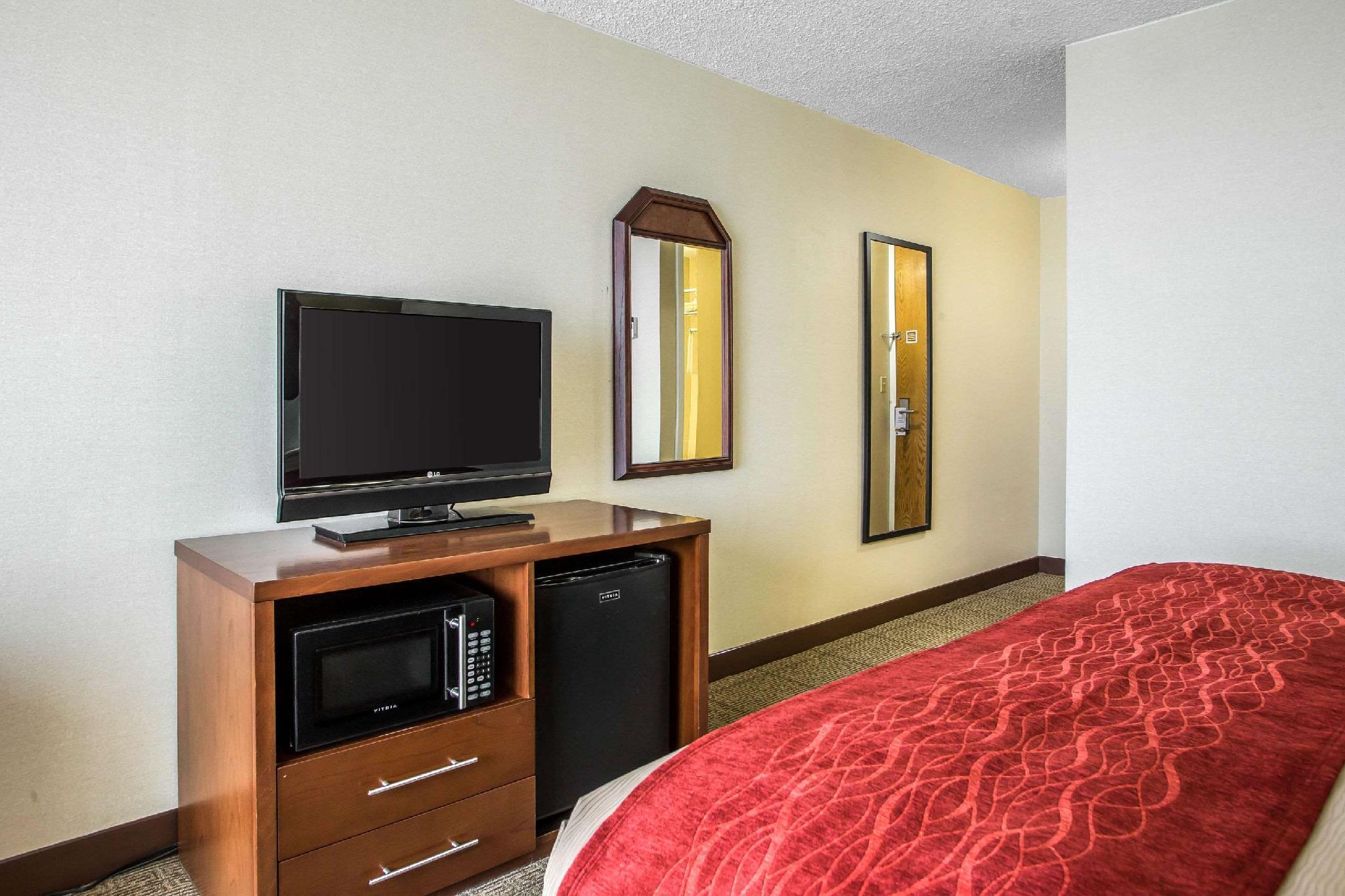 Holiday Inn Chicago Midway Airport S By Ihg Exterior photo