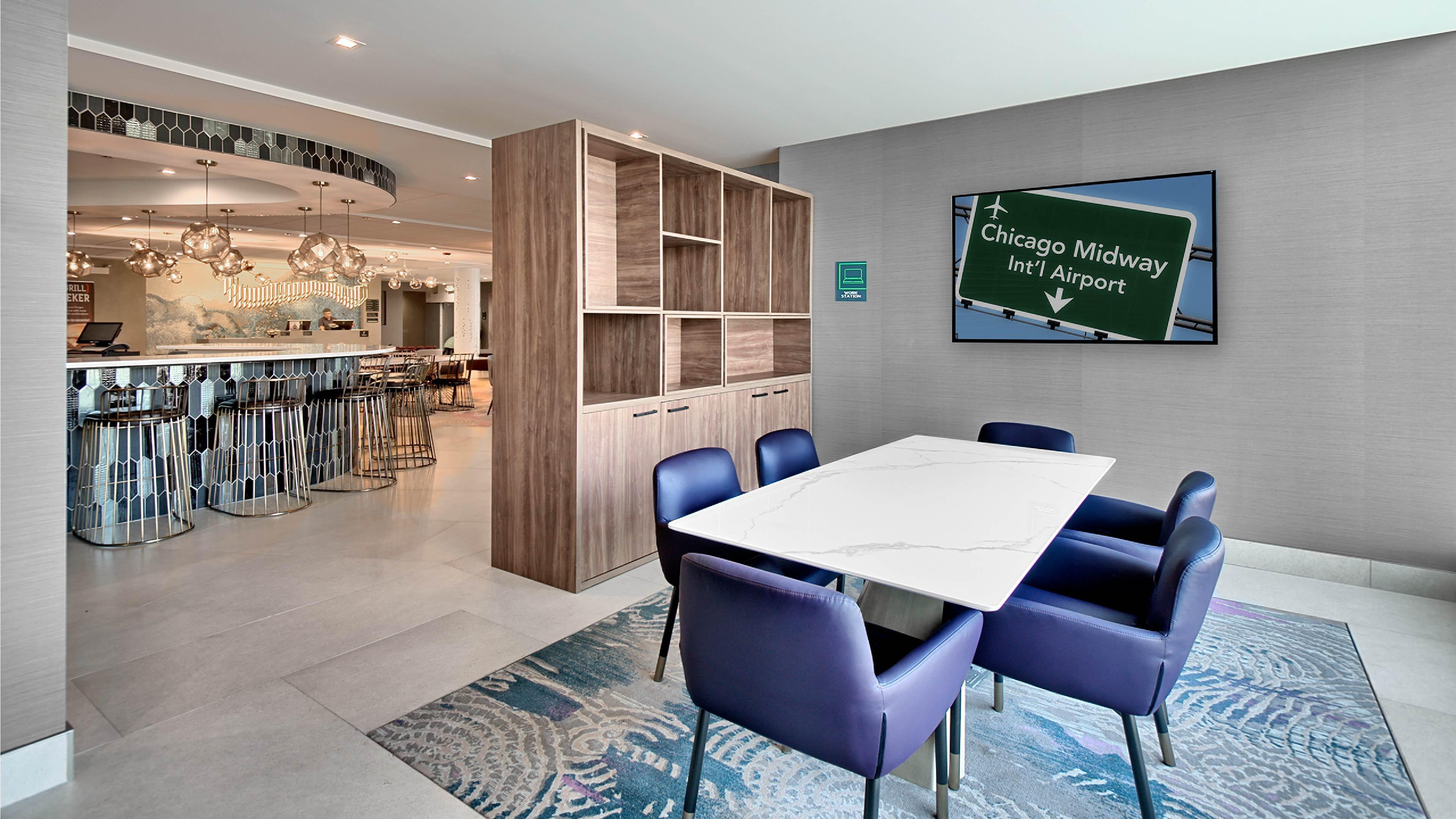 Holiday Inn Chicago Midway Airport S By Ihg Exterior photo