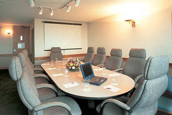 Holiday Inn Chicago Midway Airport S By Ihg Facilities photo